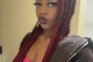 Petite 🍑, Sexy 💦, and Discreet... - Image 3