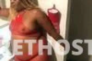 sexy ebony weekend party gal - Image 7