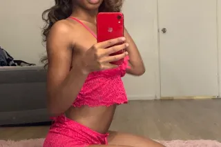 5’2 petite Guaranted To Keep Y... - Image 1