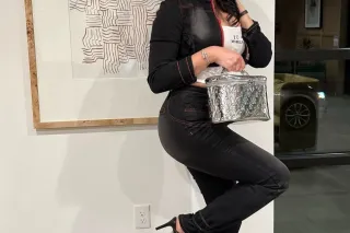 A TASTY TREAT - 25 - Image 2