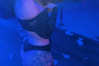 Brazilian Baddie from ST. LOUIS visiting Vegas come see me💋 Running specials while im here 🫶 - Image 6