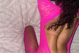 Petite Puerto Rican Hottie🩷💦🔥 incall HHR SPECIAL - Image 10