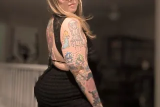 BBW Big Booty PAWG MILF Snow Bunny Gamer - Image 6